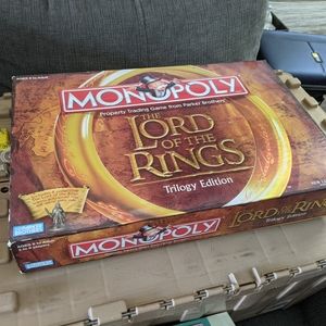 Lord of the Rings Monopoly (trilogy edition)